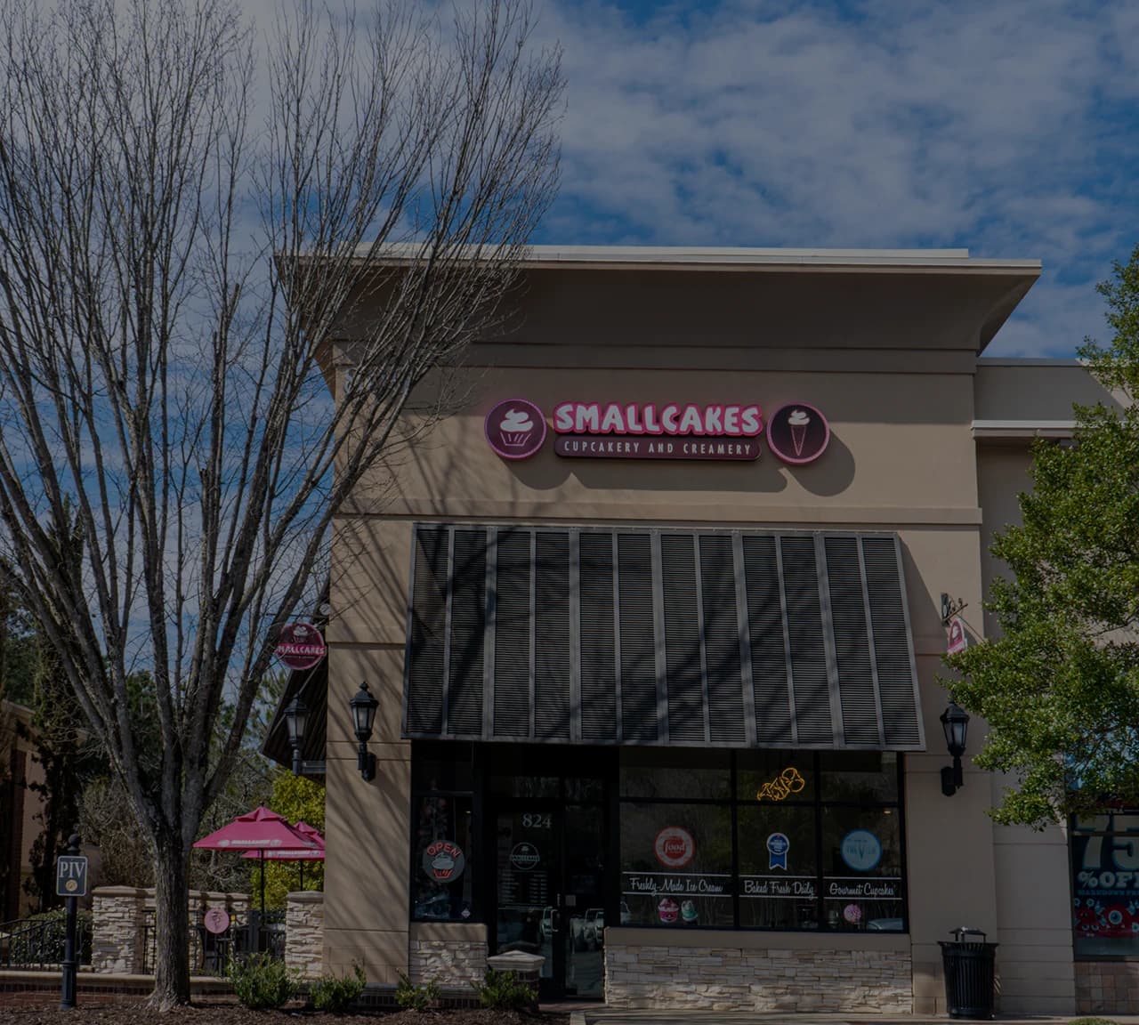 Smallcakes storefront